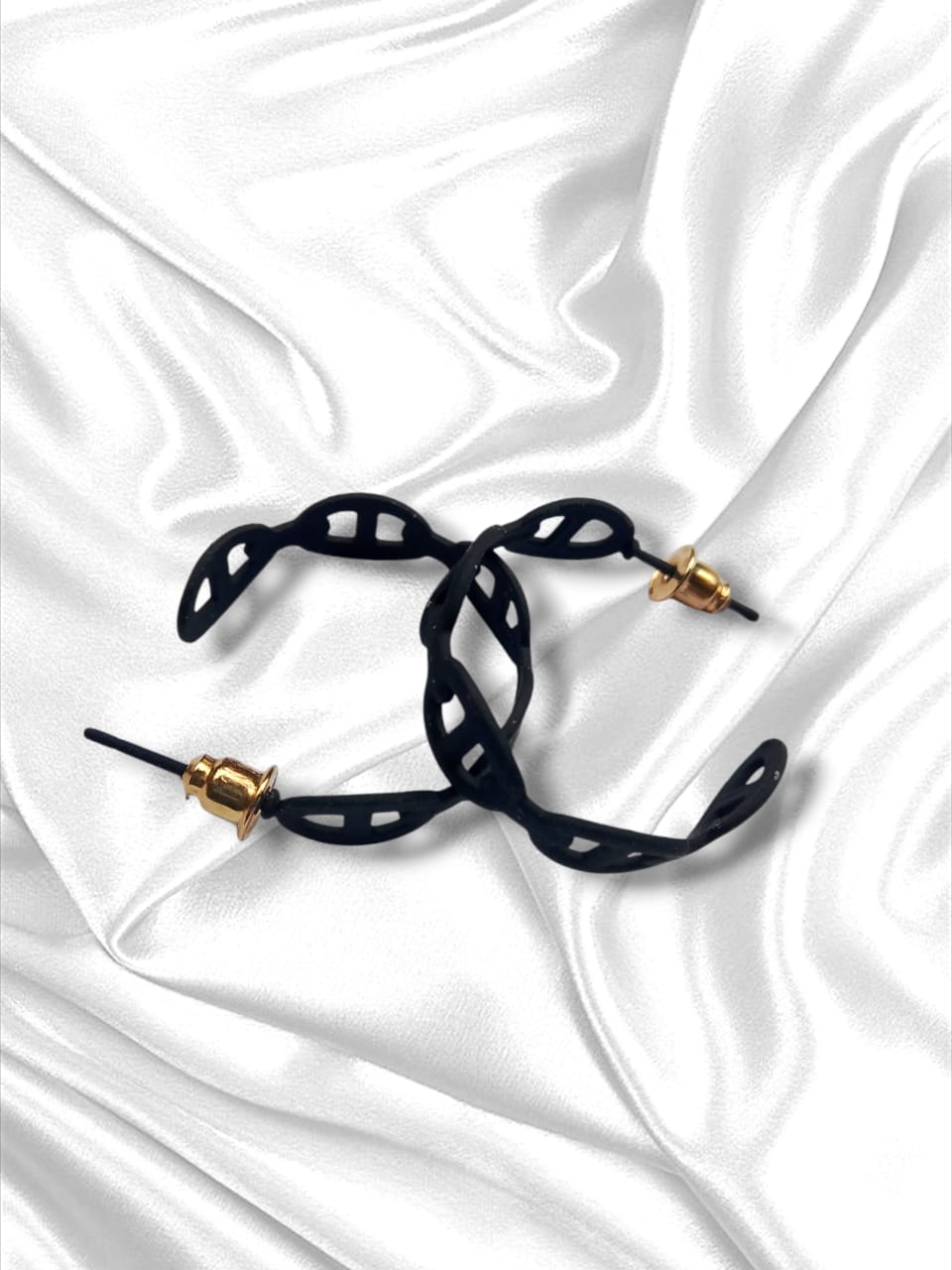 3 Pairs Of Black Flower Earrings