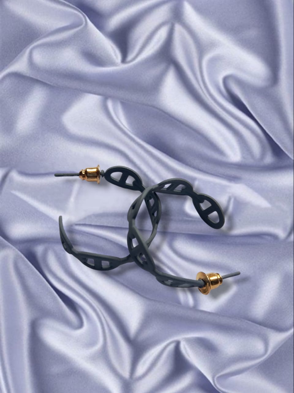 3 Pairs Of Gray Flower Earrings