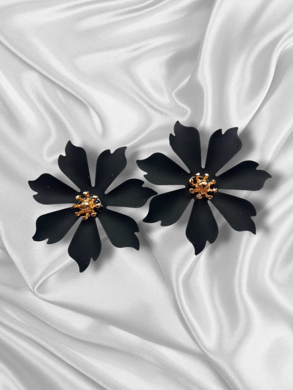 3 Pairs Of Black Flower Earrings